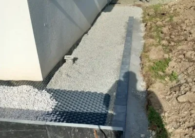 4ème partie du chantier de Tréméven - Pose de pavés